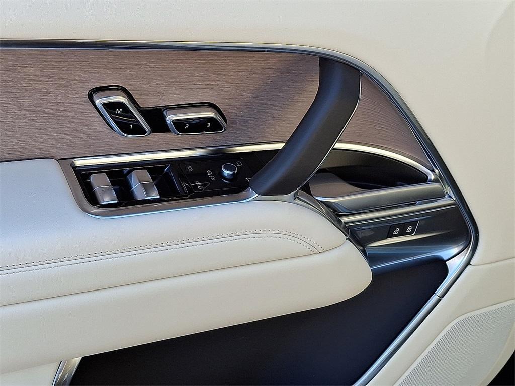 new 2025 Land Rover Range Rover car, priced at $121,655