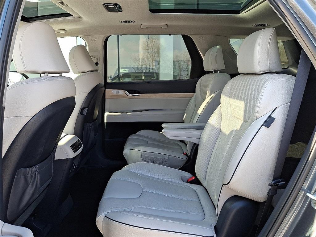 used 2023 Hyundai Palisade car, priced at $31,900