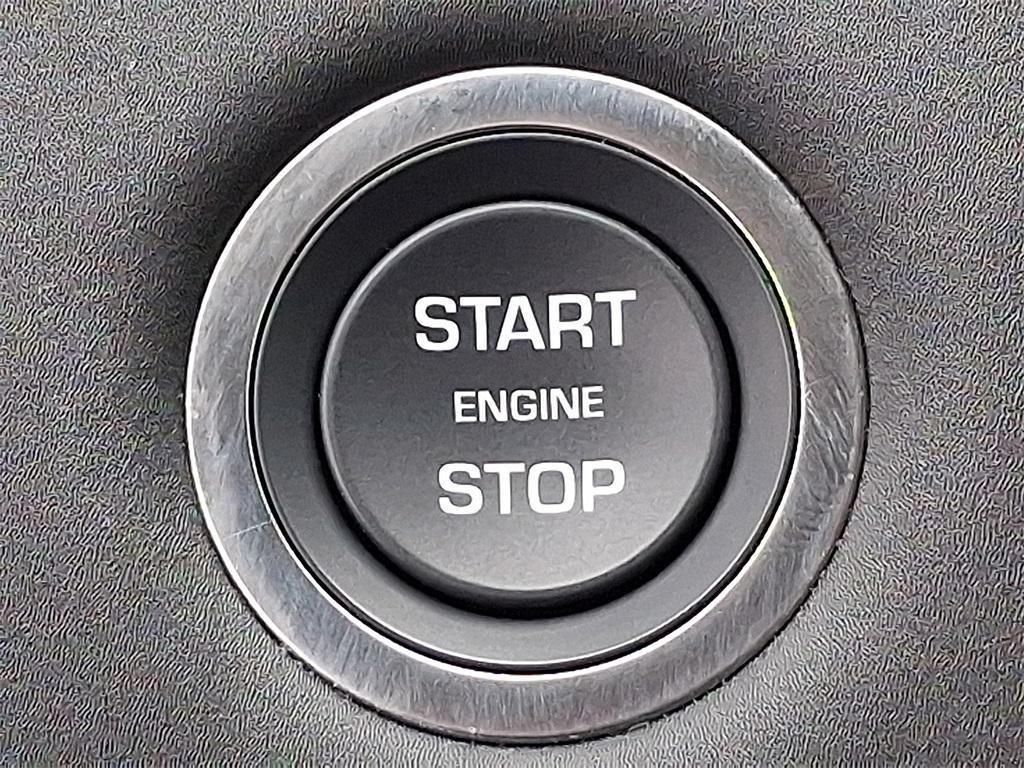 used 2025 Land Rover Discovery car, priced at $54,750