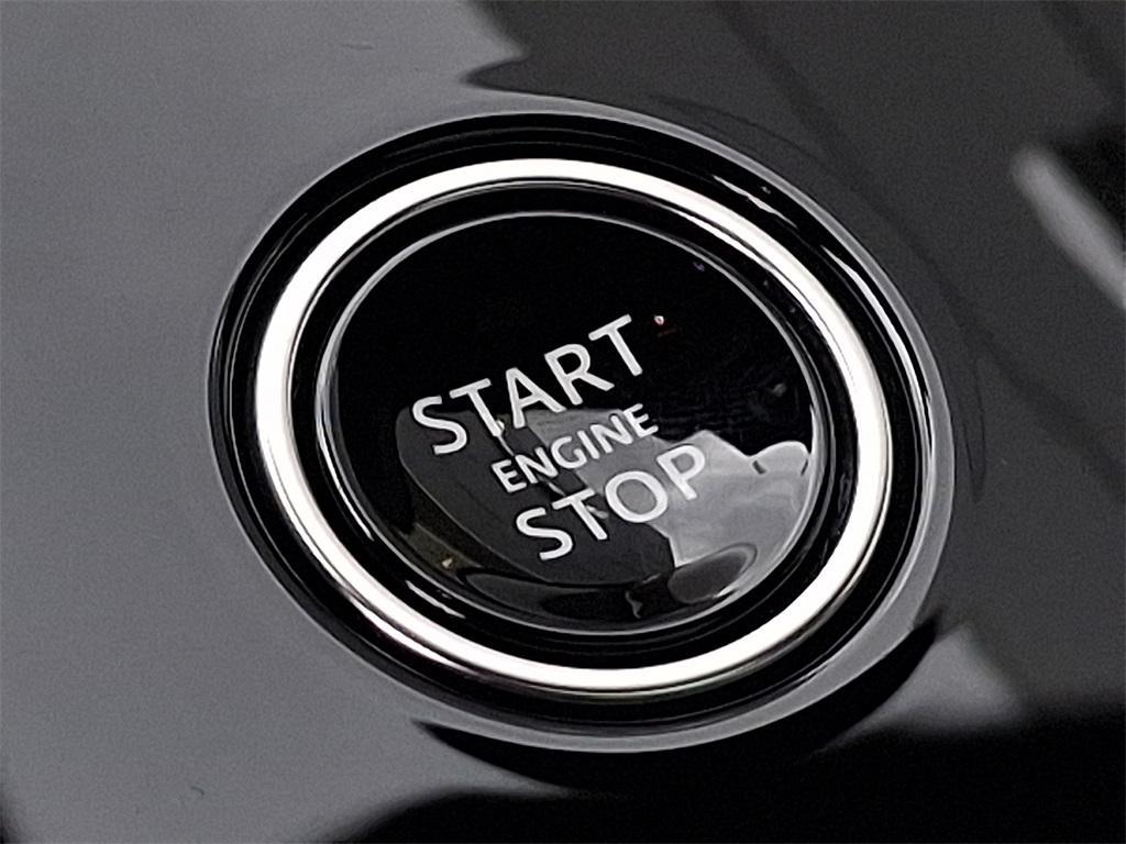 used 2025 Land Rover Range Rover Sport car, priced at $75,950