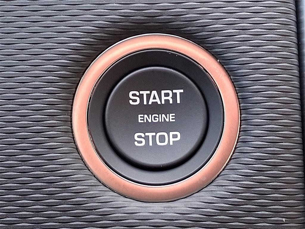 new 2026 Land Rover Discovery car, priced at $79,891