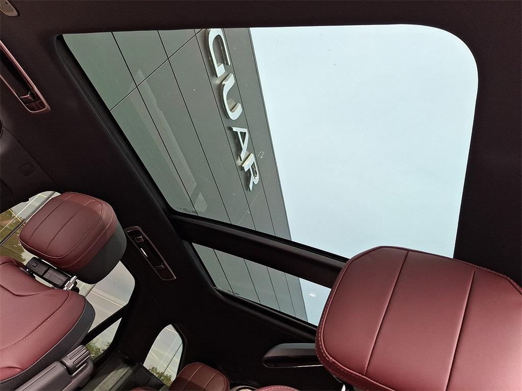 new 2025 Land Rover Range Rover Sport car, priced at $105,440