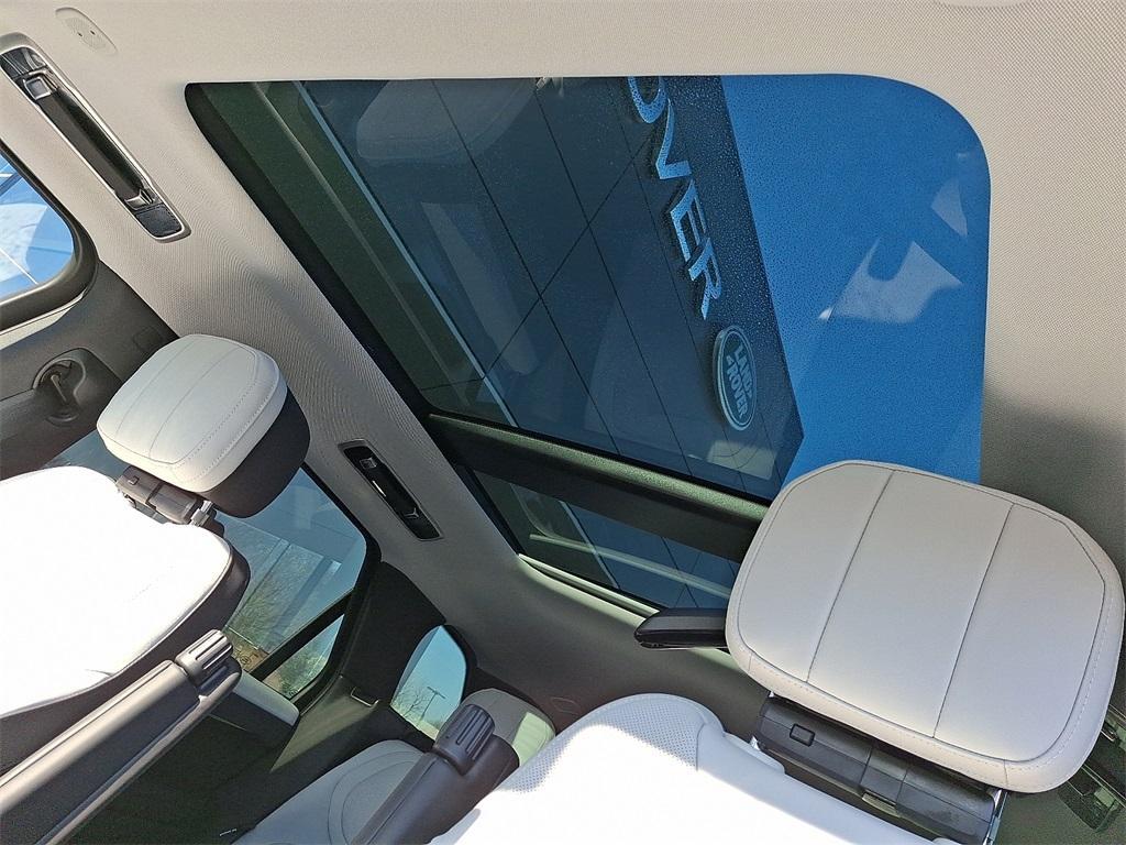 new 2025 Land Rover Range Rover Sport car, priced at $109,215