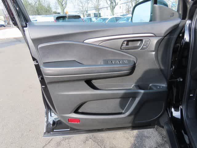 used 2022 Honda Passport car, priced at $27,389