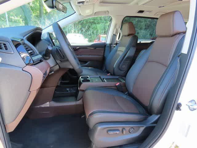 new 2026 Honda Odyssey car, priced at $55,155