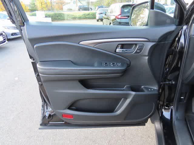 used 2022 Honda Pilot car, priced at $25,108