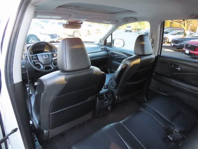used 2021 Honda Pilot car, priced at $25,547