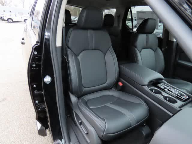 new 2025 Honda Pilot car, priced at $53,295