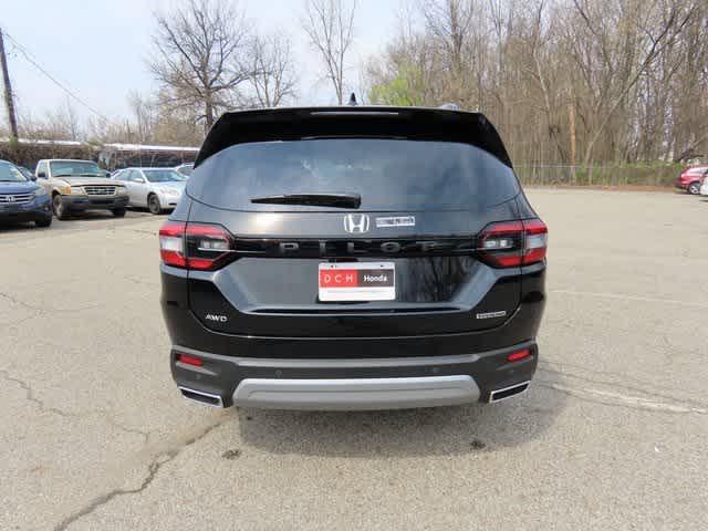 new 2025 Honda Pilot car, priced at $53,295
