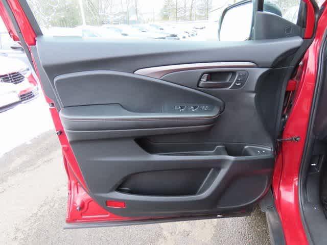 used 2022 Honda Passport car, priced at $30,456