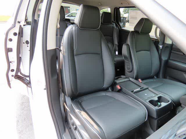 new 2026 Honda Odyssey car, priced at $54,240