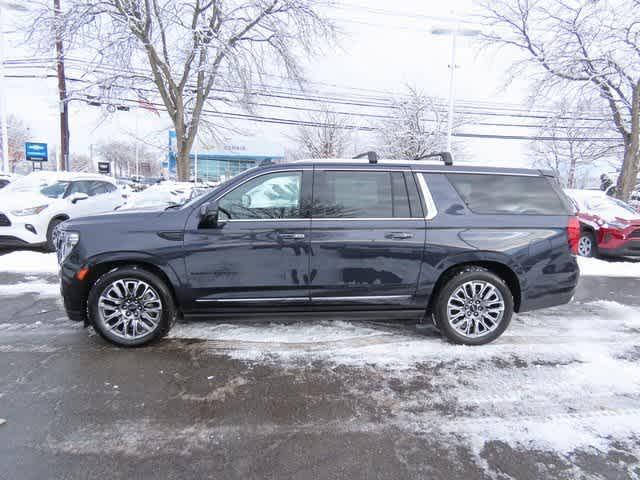 used 2023 GMC Yukon XL car, priced at $69,330