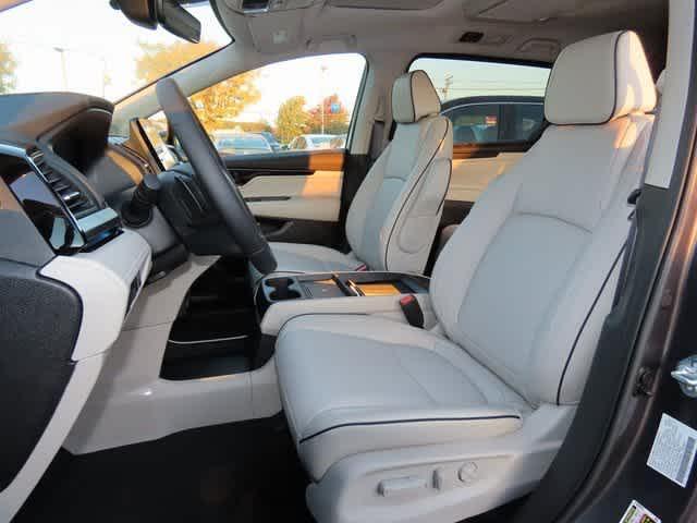 new 2026 Honda Odyssey car, priced at $48,990