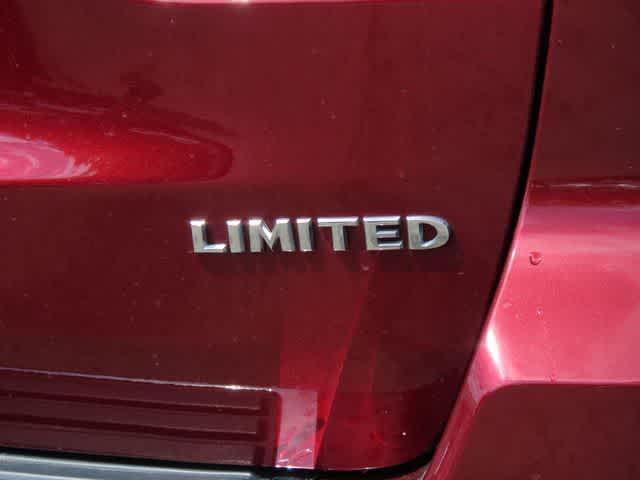 used 2021 Jeep Grand Cherokee car, priced at $23,696