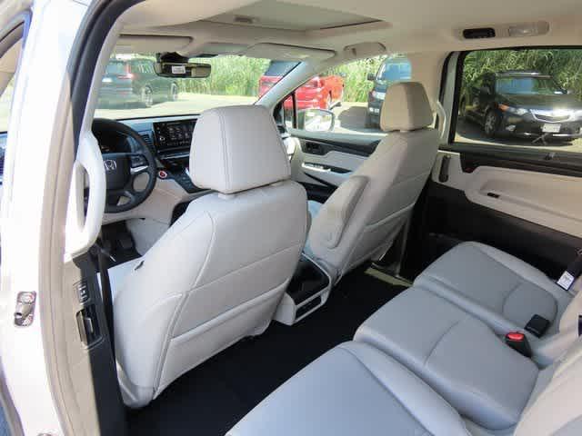 new 2026 Honda Odyssey car, priced at $44,290