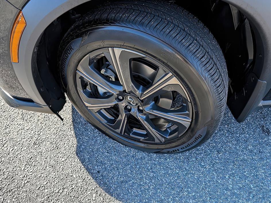 new 2026 INFINITI QX60 car, priced at $62,825