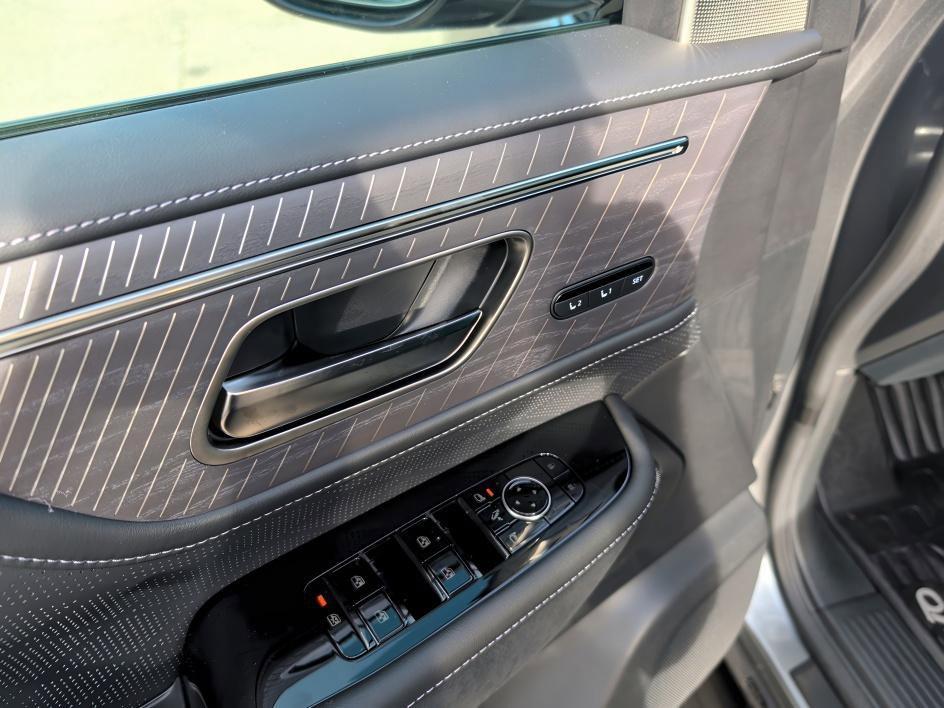 new 2026 INFINITI QX80 car, priced at $104,655