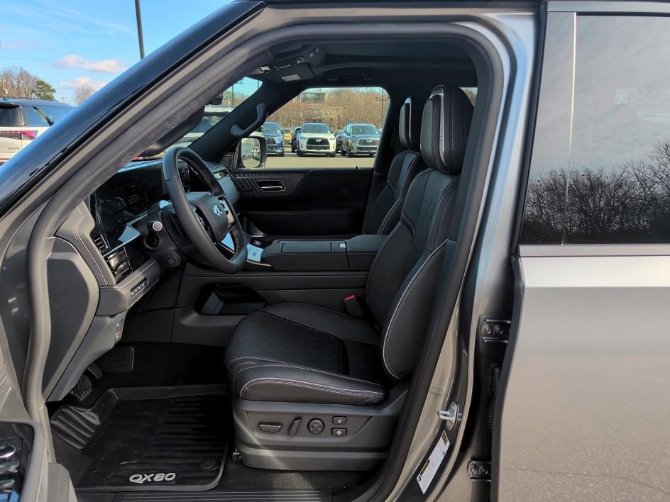 new 2026 INFINITI QX80 car, priced at $104,655