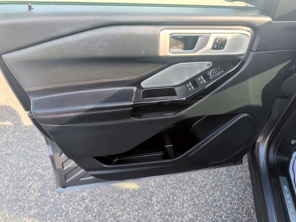 used 2021 Ford Explorer car, priced at $27,999
