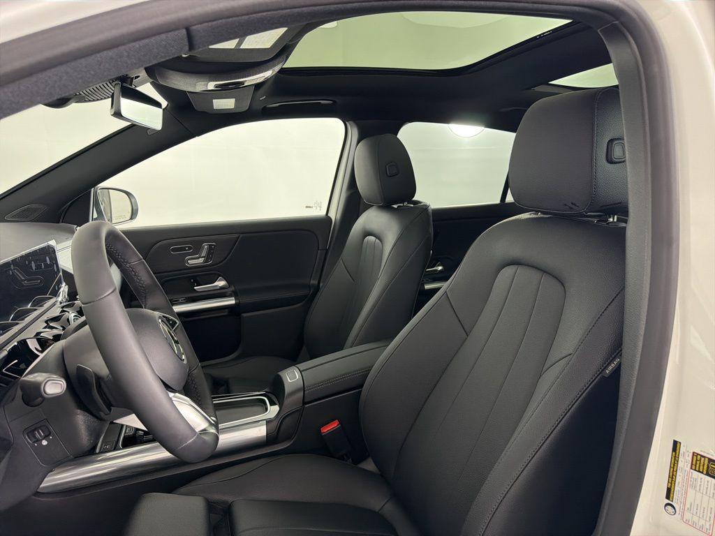 new 2026 Mercedes-Benz GLA 250 car, priced at $52,320