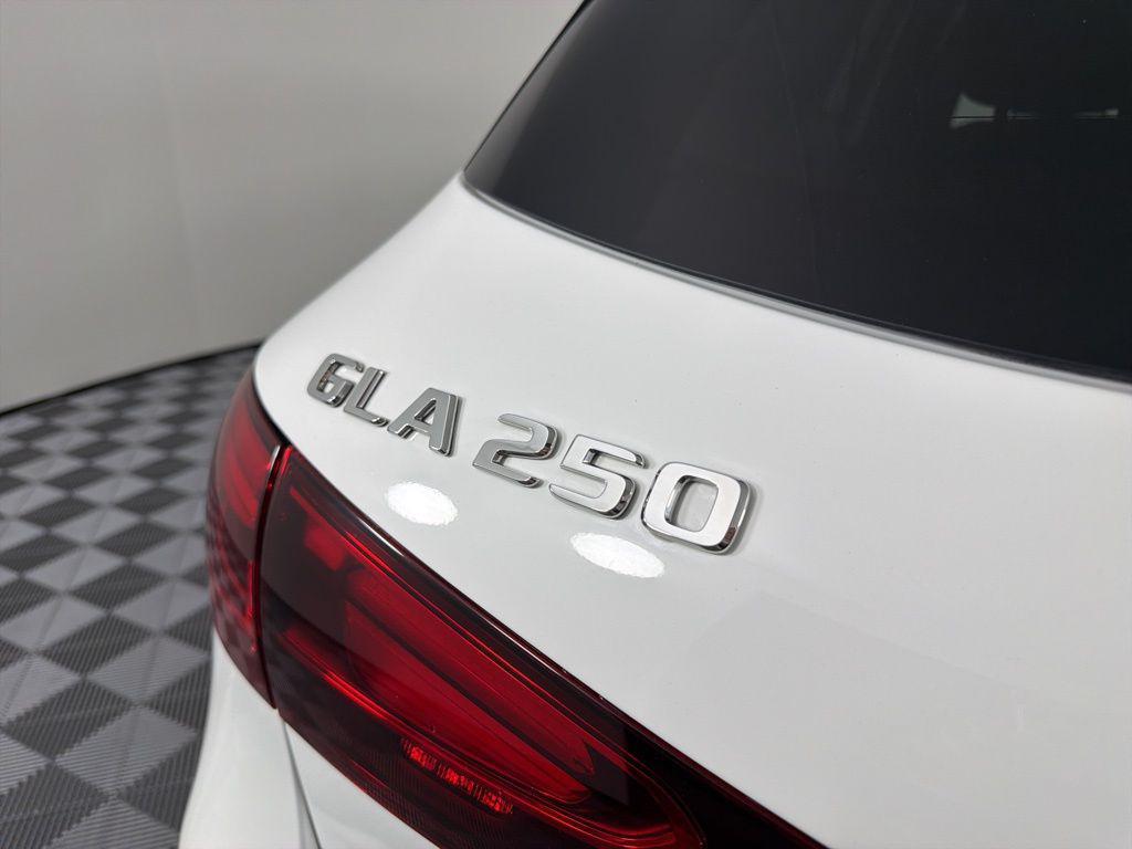new 2026 Mercedes-Benz GLA 250 car, priced at $52,320