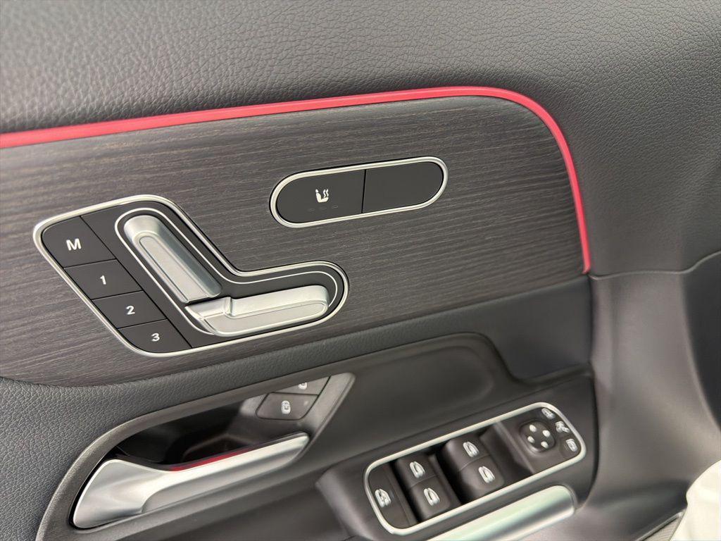 new 2026 Mercedes-Benz GLA 250 car, priced at $52,320