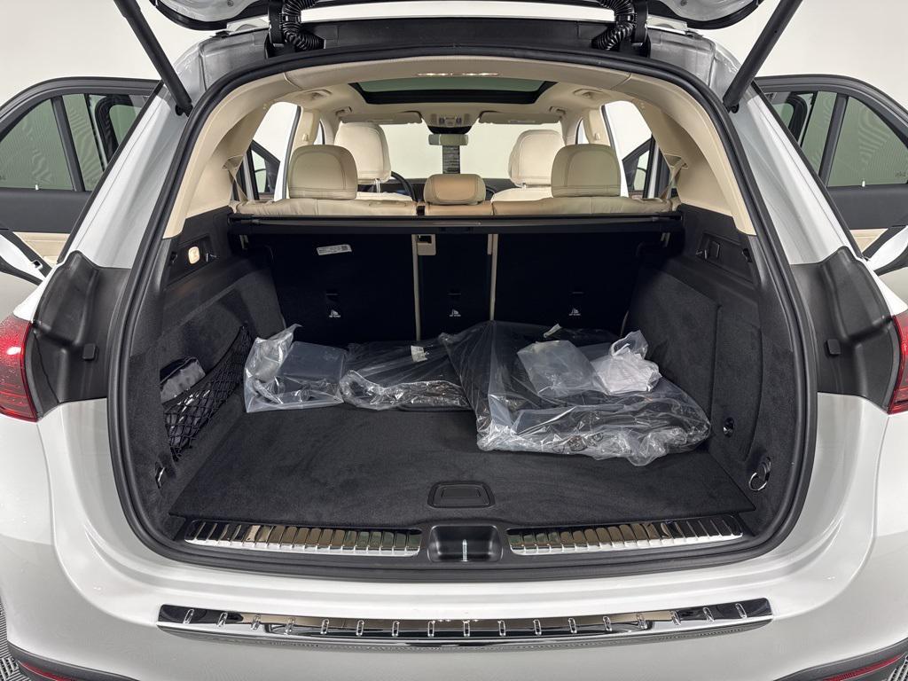new 2026 Mercedes-Benz GLE 450 car, priced at $92,365