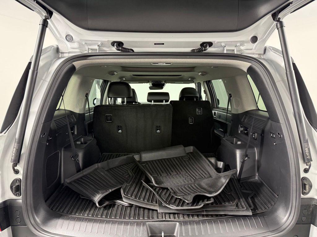 used 2025 Hyundai Santa Fe car, priced at $39,191