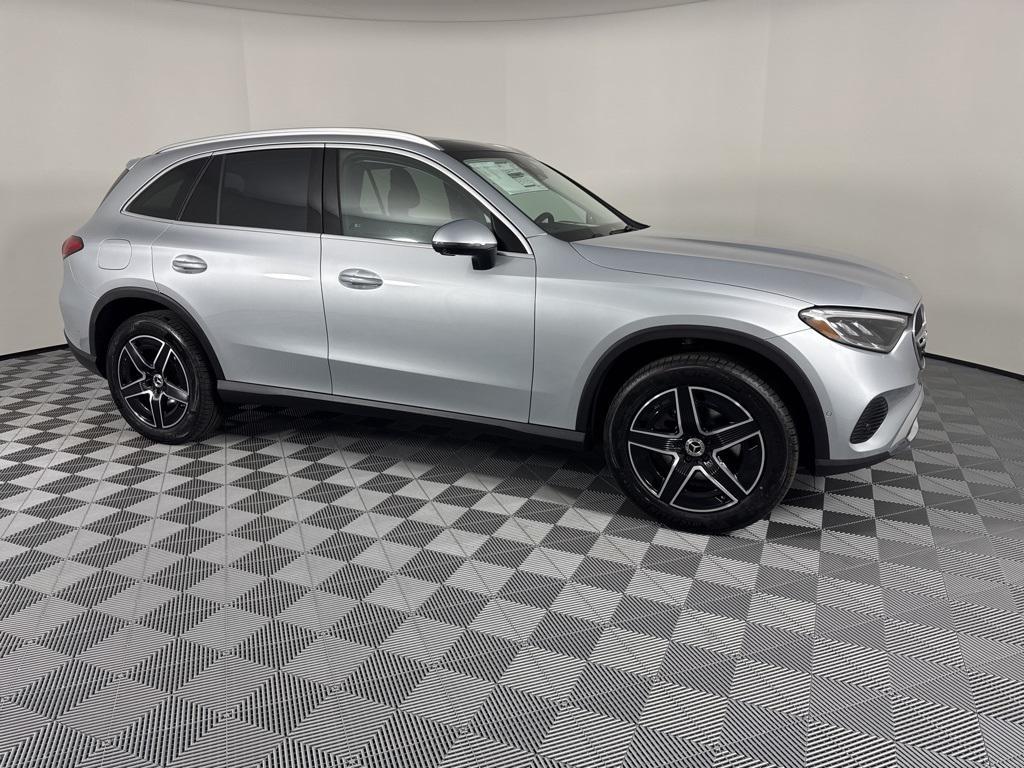 new 2026 Mercedes-Benz GLC 300 car, priced at $62,555