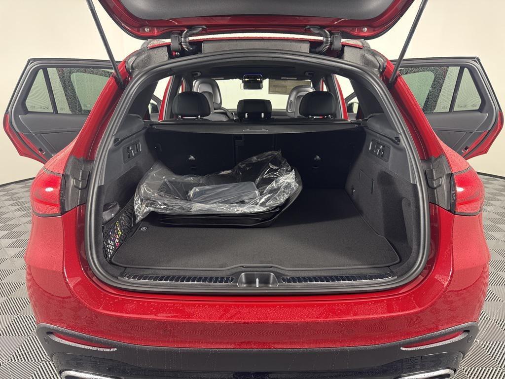 new 2026 Mercedes-Benz GLC 300 car, priced at $63,840