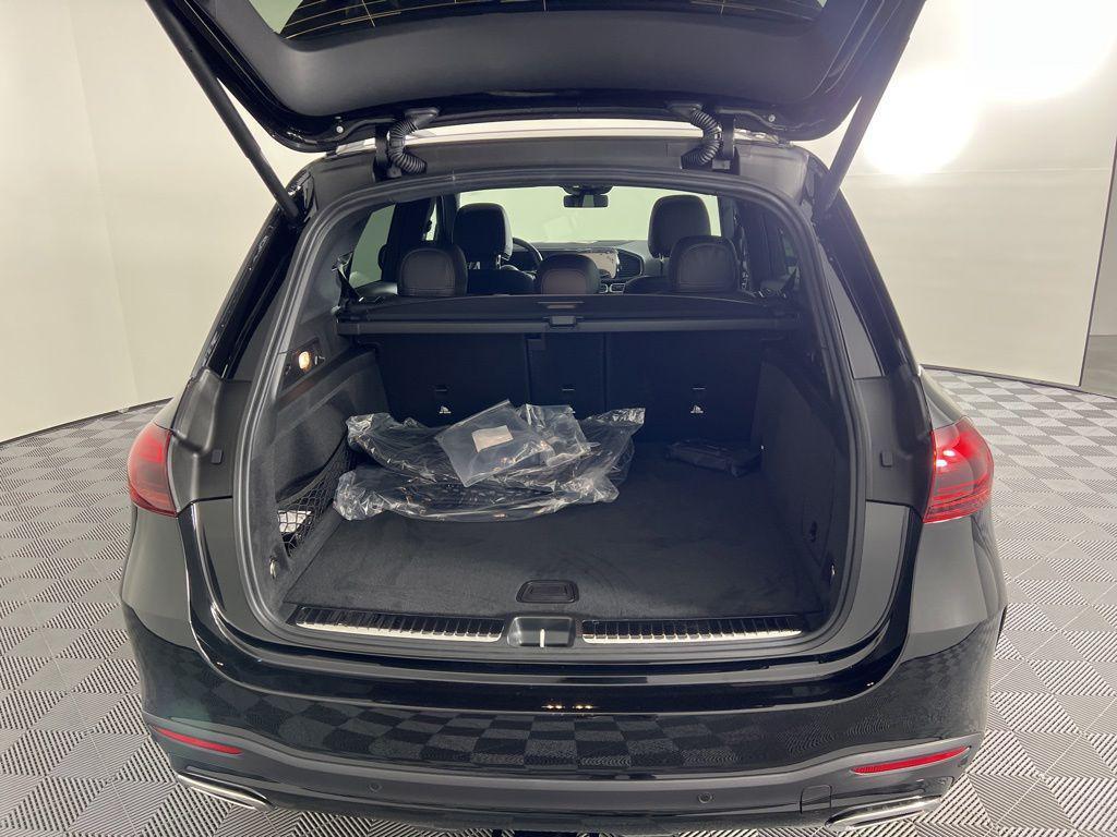 new 2026 Mercedes-Benz GLE 450 car, priced at $81,975