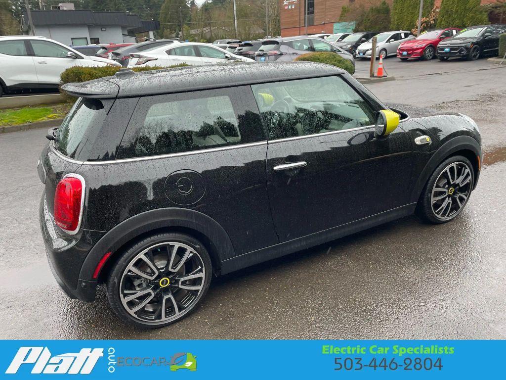 used 2021 MINI Hardtop car, priced at $12,881