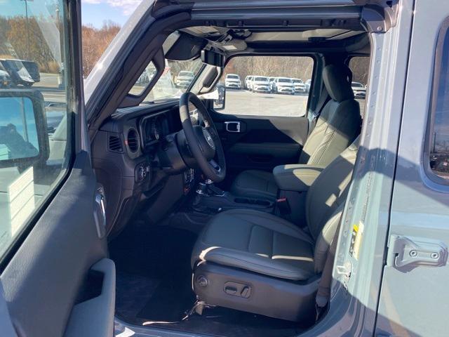 new 2026 Jeep Gladiator car, priced at $57,032