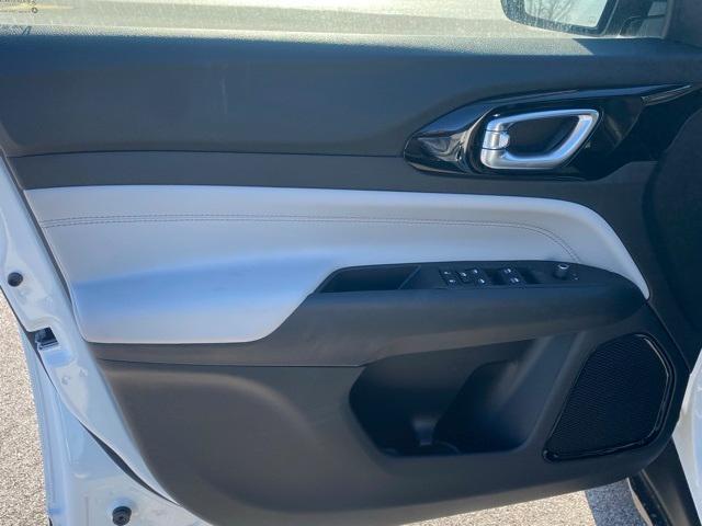 new 2026 Jeep Compass car, priced at $31,969