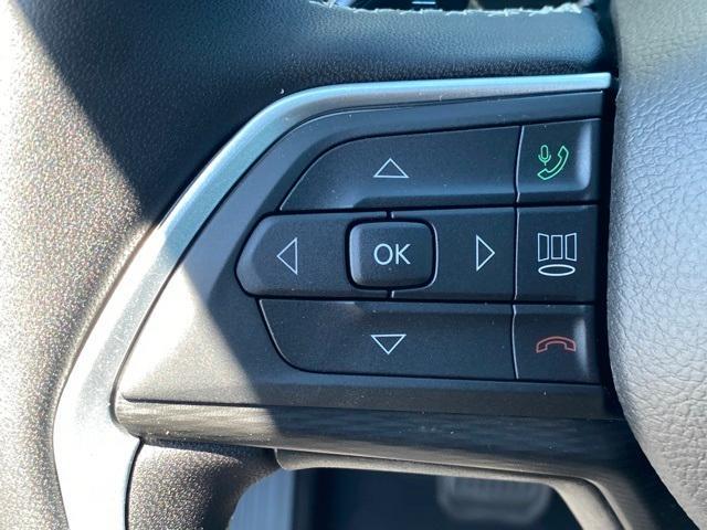 new 2025 Jeep Grand Cherokee car, priced at $34,750