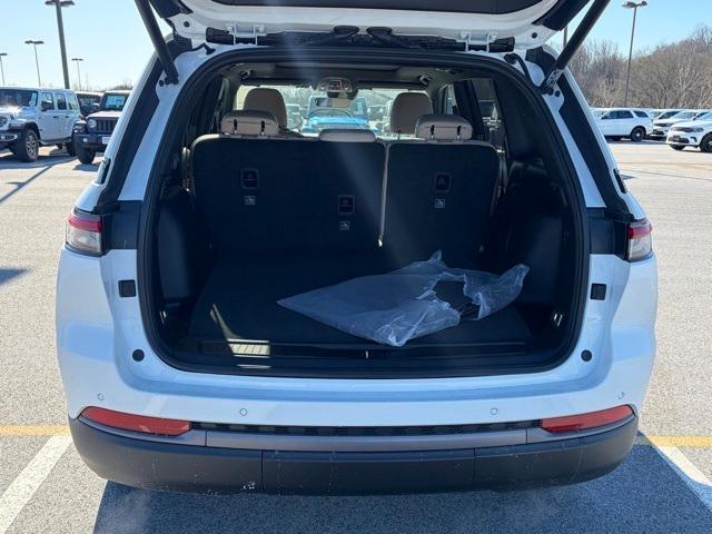 new 2026 Jeep Grand Cherokee car, priced at $46,110