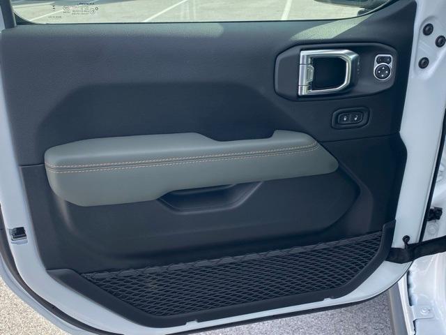 new 2026 Jeep Gladiator car, priced at $56,508