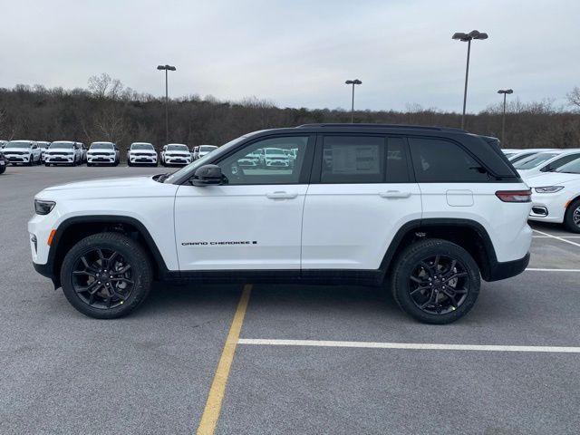 new 2025 Jeep Grand Cherokee car, priced at $41,500