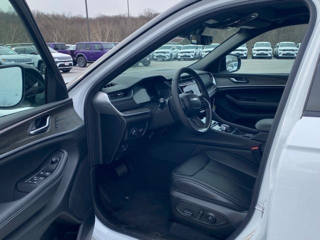 new 2025 Jeep Grand Cherokee car, priced at $44,763