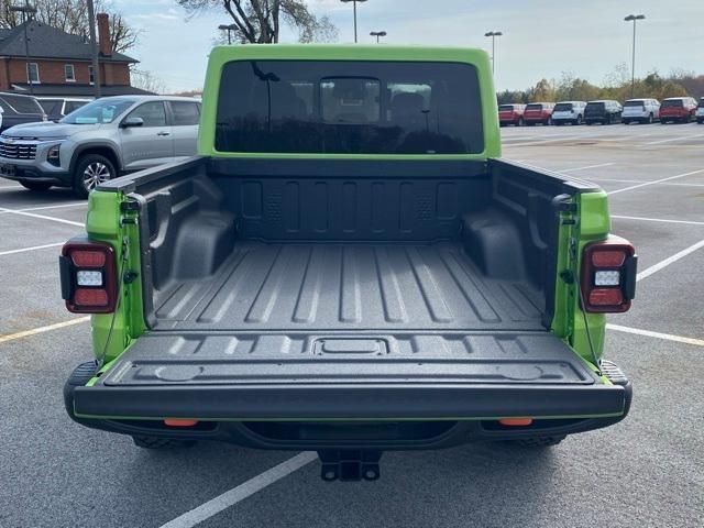 new 2026 Jeep Gladiator car, priced at $57,032