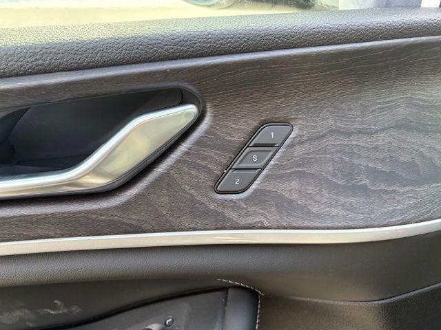 new 2026 Jeep Grand Cherokee car, priced at $52,062