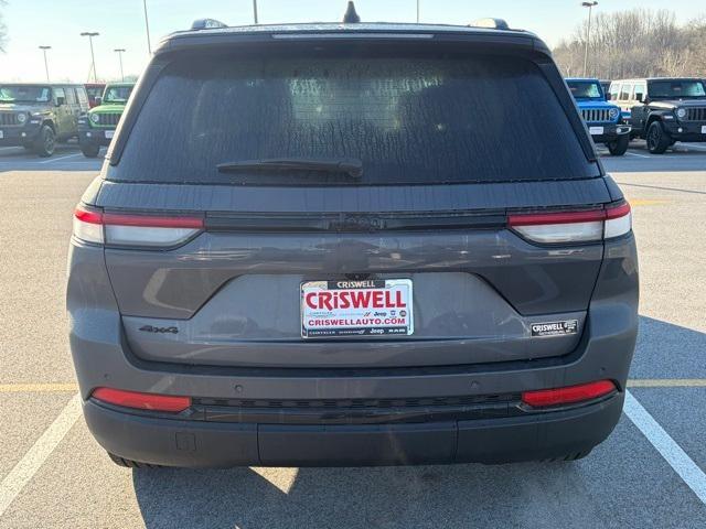 new 2025 Jeep Grand Cherokee car, priced at $50,020