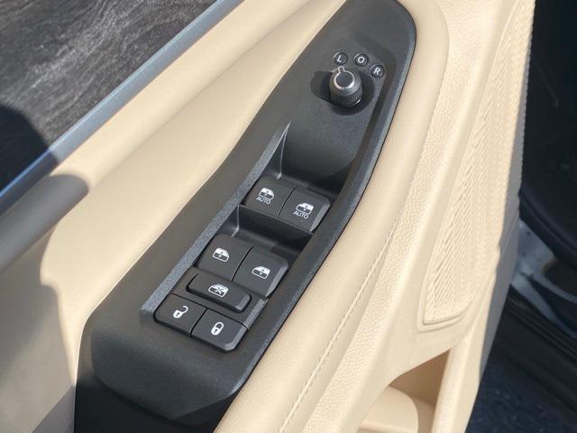 new 2025 Jeep Grand Cherokee car, priced at $45,750