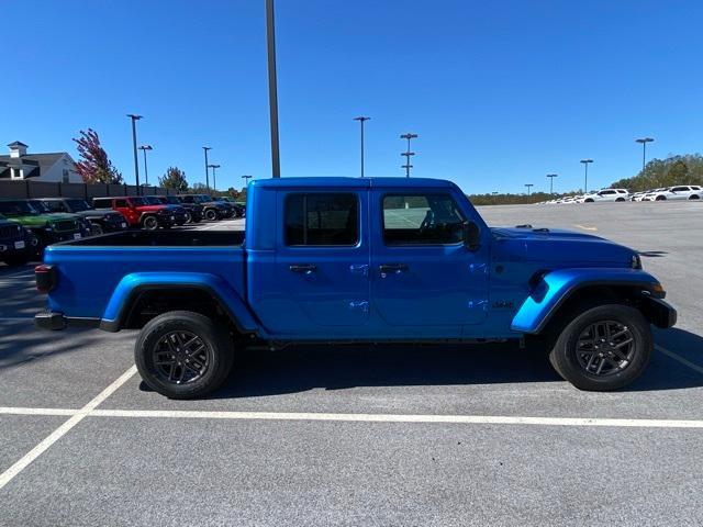 new 2025 Jeep Gladiator car, priced at $47,750