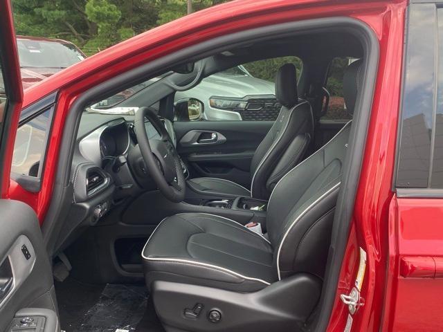 new 2026 Chrysler Pacifica car, priced at $48,500
