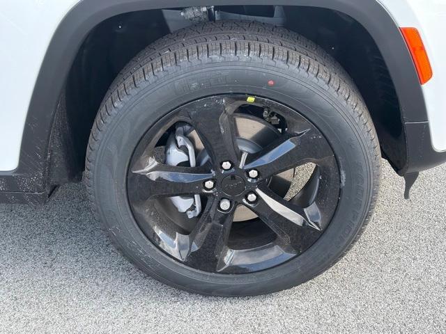 new 2026 Jeep Grand Cherokee car, priced at $46,110