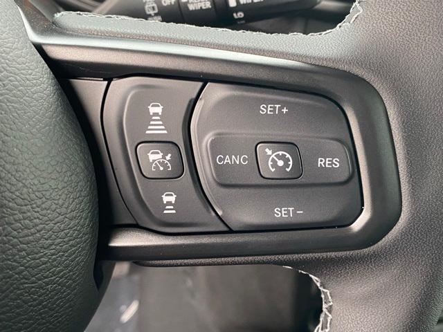 new 2026 Jeep Wrangler car, priced at $47,086