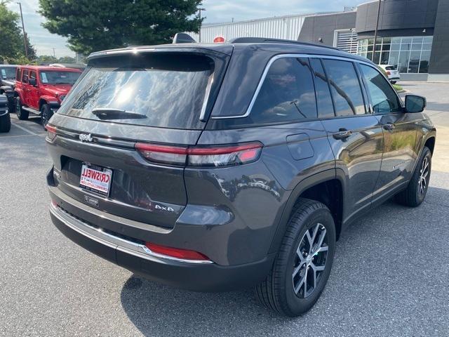 new 2025 Jeep Grand Cherokee car, priced at $42,750