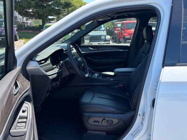 new 2026 Jeep Grand Cherokee L car, priced at $46,954