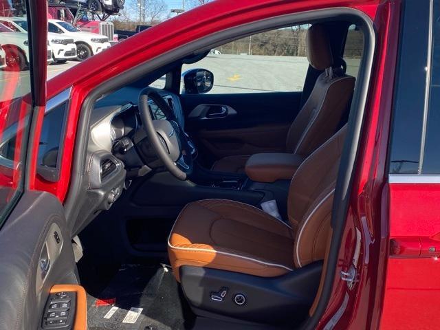 new 2026 Chrysler Pacifica car, priced at $52,027